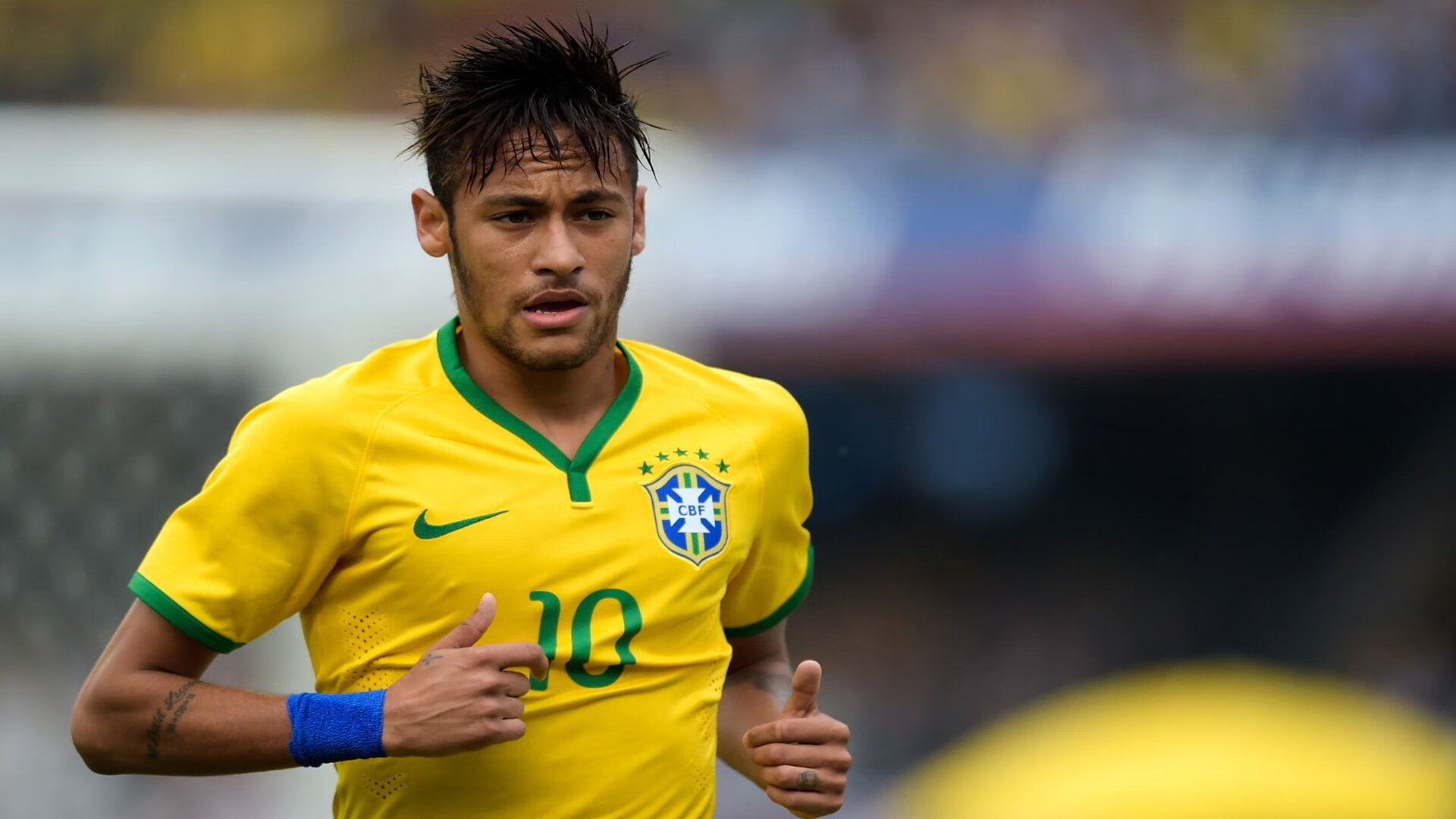 “西甲赛事精彩不断，明星球员表现抢眼”，西甲知名球员