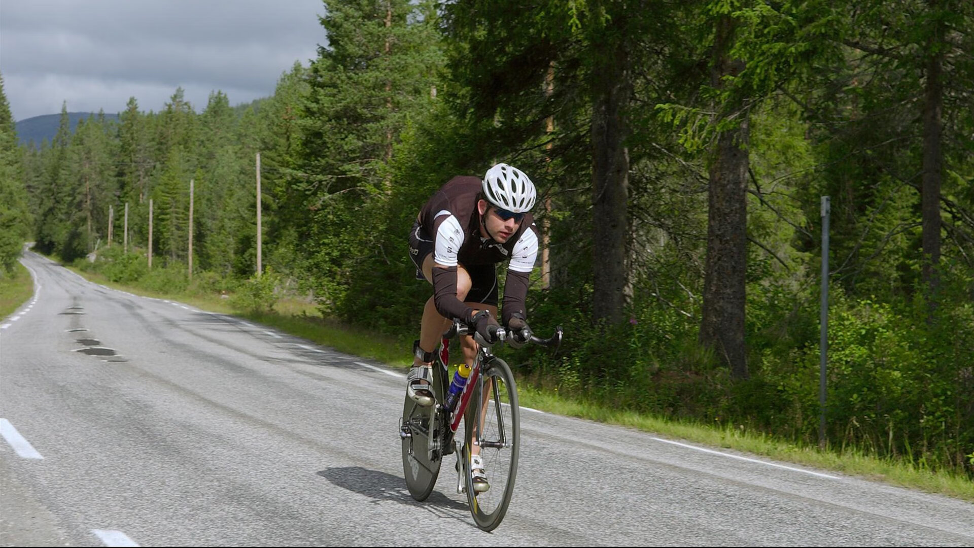 青少年篮球运动会“全民参与”高潮迭起，普及率不断提升，青少年篮球赛事